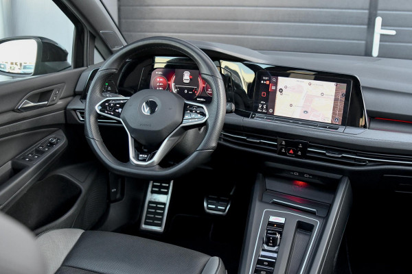 Volkswagen Golf 2.0 GTD. Pano, Leder, Koeling, Memory, HUD, Camera, H/K, Dodeh, ACC, Stuurvw, IQ Light, CarPlay!