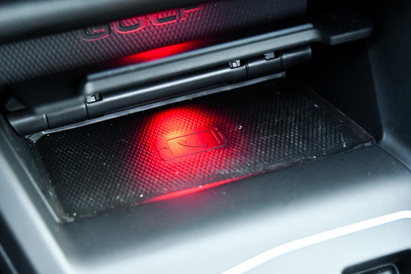 Volkswagen Golf 2.0 GTD. Pano, Leder, Koeling, Memory, HUD, Camera, H/K, Dodeh, ACC, Stuurvw, IQ Light, CarPlay!