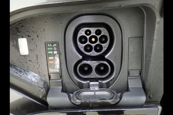 Audi e-tron 55 quattro S edition 95 kWh | Full Options | 66.000 km!