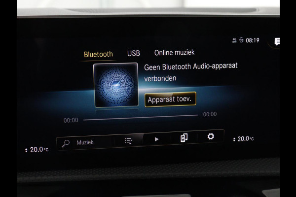 Mercedes-Benz CLA-Klasse 180 AMG | Panoramadak | Stoelverwarming | Leder/Alcantara | Memory | Matrix LED | Sfeerverlichting | Keyless | Navigatie | Widescreen