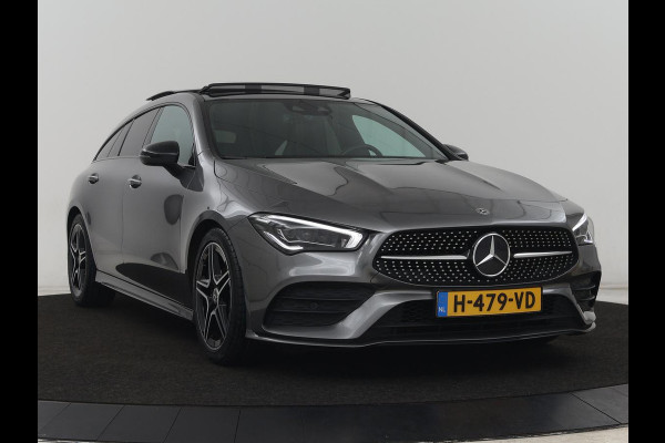 Mercedes-Benz CLA-Klasse 180 AMG | Panoramadak | Stoelverwarming | Leder/Alcantara | Memory | Matrix LED | Sfeerverlichting | Keyless | Navigatie | Widescreen