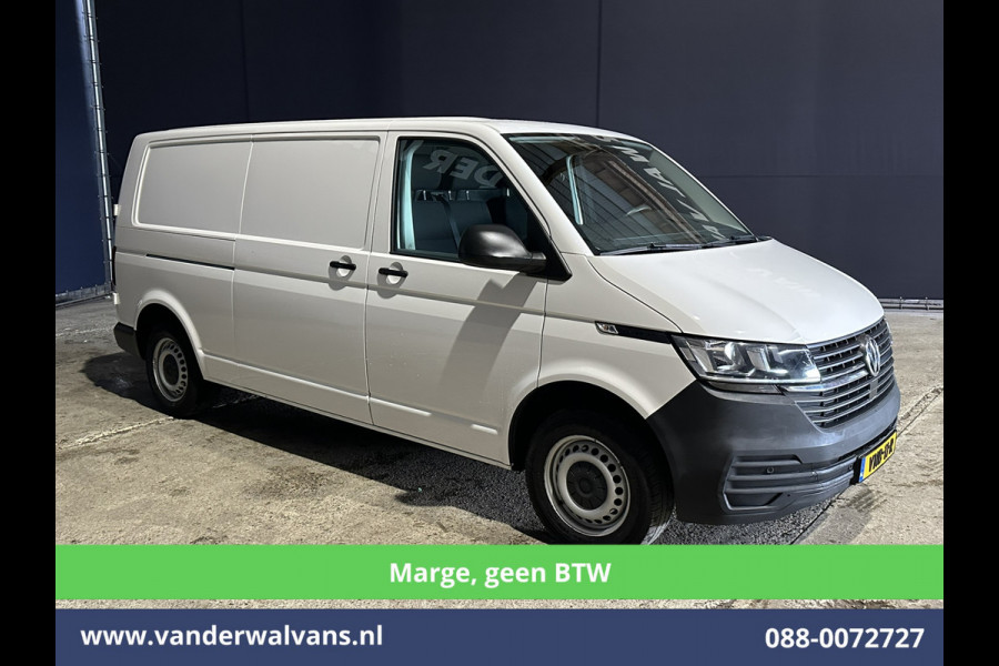 Volkswagen Transporter 2.0 TDI 150pk **Marge, GEEN BTW** L2H1 Euro6 Airco | 2500kg Trekhaak | Cruisecontrol | Stoelverwarming Parkeersensoren, Bijrijdersbank