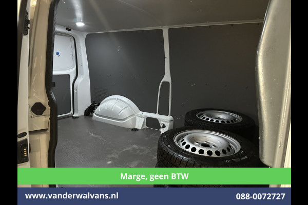 Volkswagen Transporter 2.0 TDI 150pk **Marge, GEEN BTW** L2H1 Euro6 Airco | 2500kg Trekhaak | Cruisecontrol | Stoelverwarming Parkeersensoren, Bijrijdersbank