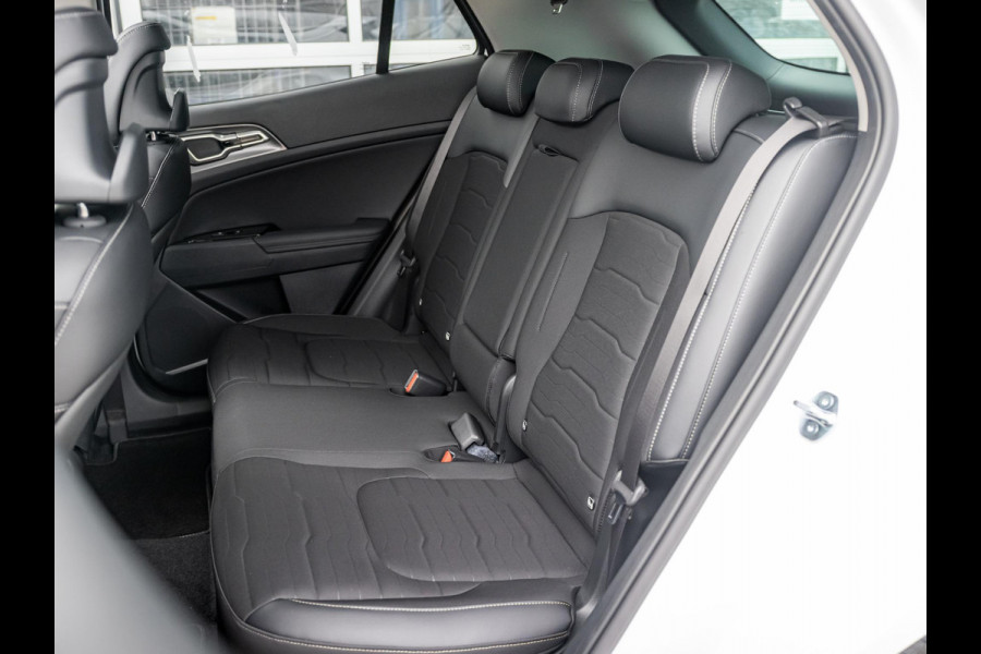Kia Sportage 1.6 T-GDi Plug-in Hybrid AWD DynamicPlusLine | Uit voorraad leverbaar! | Panodak | Climate | Stoel & Stuur verwarming | 19" velgen