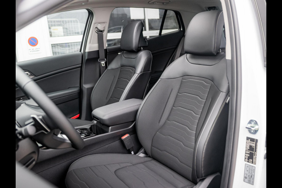 Kia Sportage 1.6 T-GDi Plug-in Hybrid AWD DynamicPlusLine | Uit voorraad leverbaar! | Panodak | Climate | Stoel & Stuur verwarming | 19" velgen