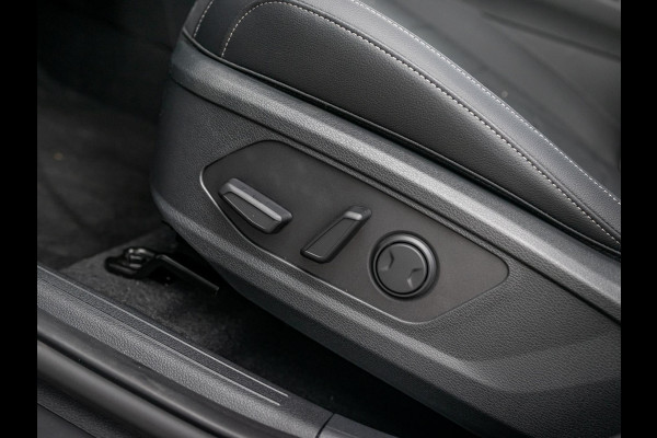 Kia Sportage 1.6 T-GDi Plug-in Hybrid AWD DynamicPlusLine | Uit voorraad leverbaar! | Panodak | Climate | Stoel & Stuur verwarming | 19" velgen
