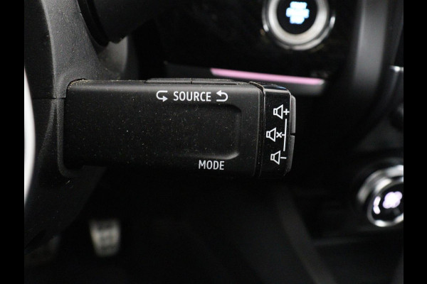 Renault Arkana 1.6 E-Tech hybrid 145 E-Tech engineered | Panoramadak | Stoelverwarming | Trekhaak | Leder/Alcantara | Carplay | Adaptive cruise | File Assistent | Navigatie | Sfeerverlichting