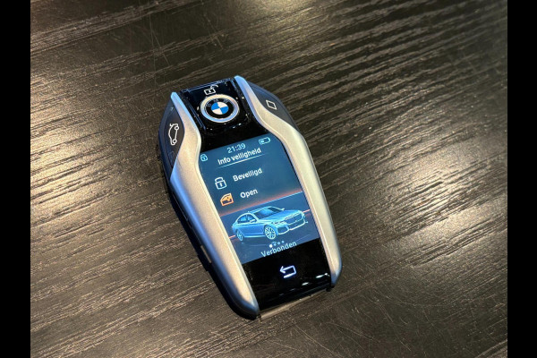 BMW 7 Serie 730d M-Sport. Pano, Softclose, HUD, Luchtv, 360, Keyless, Aero, Hifi, CarPlay, Sfeer!