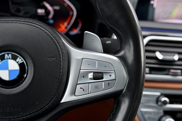 BMW 7 Serie 730d M-Sport. Pano, Softclose, HUD, Luchtv, 360, Keyless, Aero, Hifi, CarPlay, Sfeer!