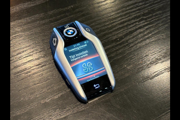 BMW 7 Serie 730d M-Sport. Pano, Softclose, HUD, Luchtv, 360, Keyless, Aero, Hifi, CarPlay, Sfeer!