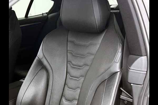BMW 8 Serie Gran Coupé 840i xDrive M-sport(Dealer OnderH, Carplay, 360 Camera, Stoel VerW/ Koeling, Addp Cruise, Head-up, Etc)