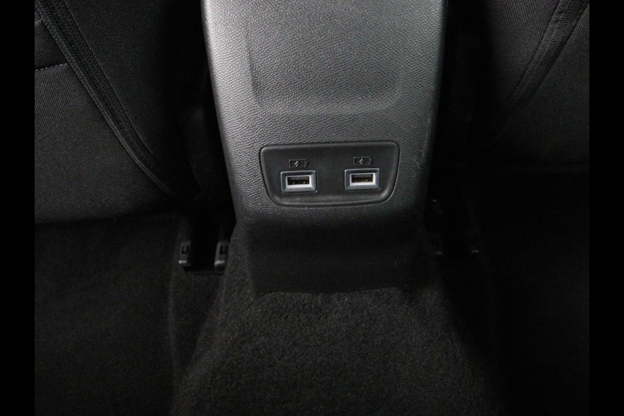 Peugeot e-208 EV Active Pack 50 kWh | SOH 91% | 3 Fase | Stoelverwarming | Navigatie | Carplay | Parkeerhulp | DAB | Full LED | Climate control | Cruise control