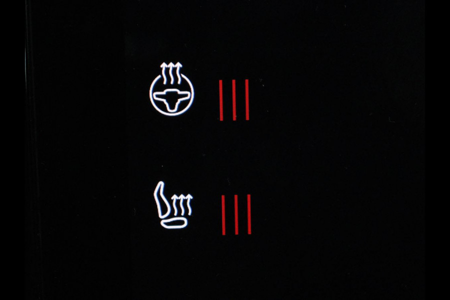 Polestar 2 Long Range Dual Motor Launch Edition 78kWh | SOH 90% | Panoramadak | Trekhaak | 360 Camera | Achterbankverwarming | Adaptive cruise | Carplay | Camera | Stoelverwarming | Keyless