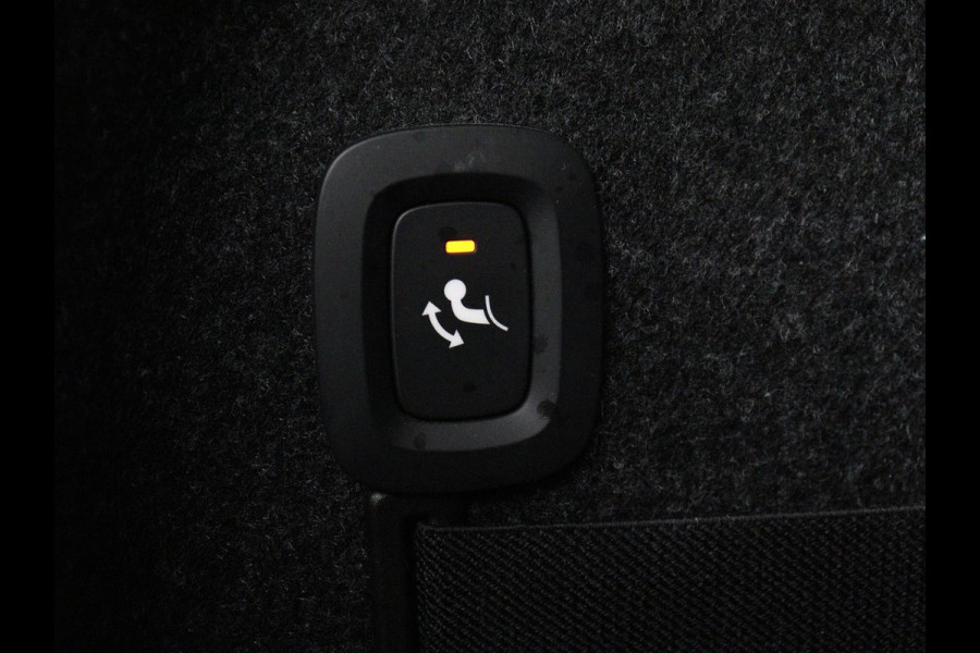 Polestar 2 Long Range Dual Motor Launch Edition 78kWh | SOH 90% | Panoramadak | Trekhaak | 360 Camera | Achterbankverwarming | Adaptive cruise | Carplay | Camera | Stoelverwarming | Keyless