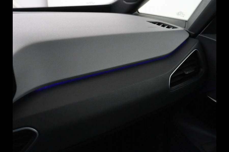 Volkswagen ID.3 Business 58 kWh | Stoel & stuurverwarming | Matrix LED | Carplay | Camera | Adaptive cruise | Keyless | Navigatie | Parkeerhulp | Bluetooth