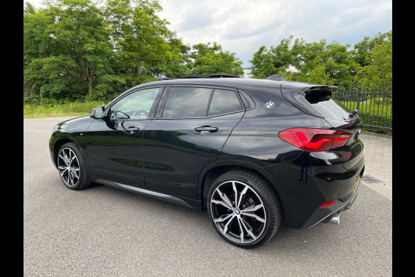 BMW X2 SDrive20i High Exe M-Pakket Panoramadak leer Navi Head-Up Camera