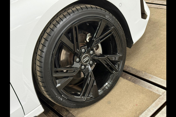 Audi A3 Sportback 35 TFSI S Black edition | S-Line | Pano | Camera | Matrix LED | RS-stoelen | Adaptive Cruise | Navigatie | NAP