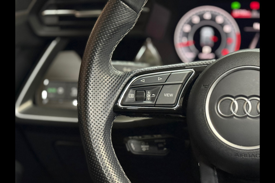 Audi A3 Sportback 35 TFSI S Black edition | S-Line | Pano | Camera | Matrix LED | RS-stoelen | Adaptive Cruise | Navigatie | NAP