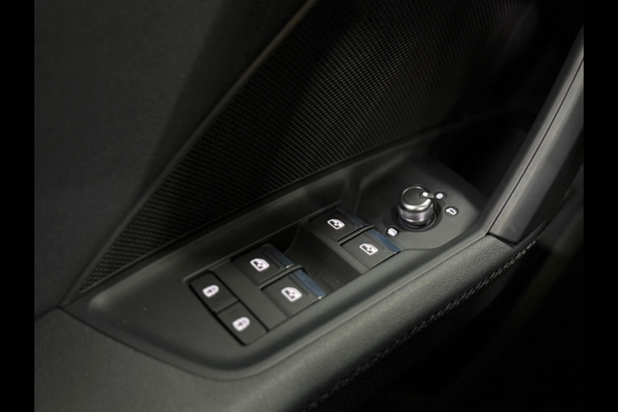 Audi A3 Sportback 35 TFSI S Black edition | S-Line | Pano | Camera | Matrix LED | RS-stoelen | Adaptive Cruise | Navigatie | NAP