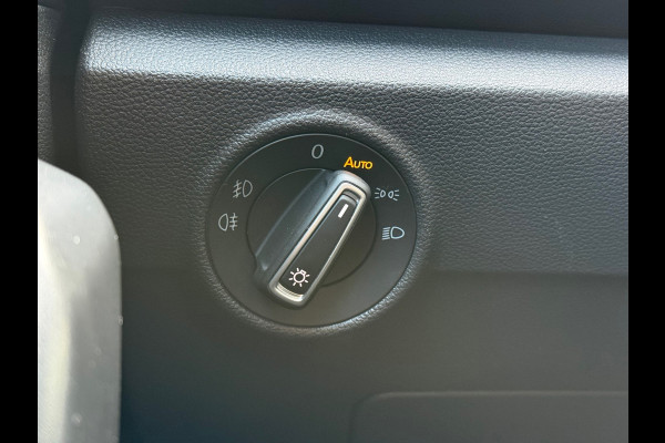 Volkswagen T-Roc 1.5 TSI Sport l Volledig Dealer Onderhouden l Virtual Cockpit l Navi l Automaat l ACC l trekhaak l