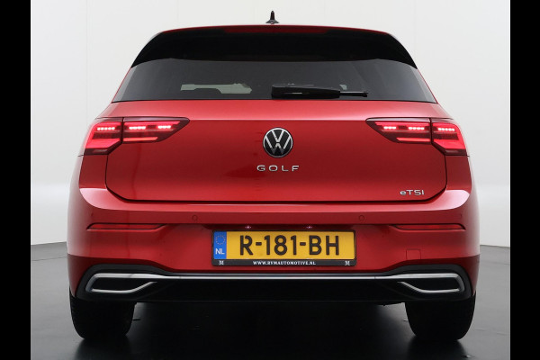Volkswagen Golf 1.0 eTSI Life DODE HOEK | PANORAMADAK | AMBIENT LIGHT | ADD. CRUISE | VIRTUAL DASH | NAVIGATIE | MATRIX LED | COMFORT PACK |  RIJKLAARPRIJS incl. 12mnd BOVAG| STOELVERWARMING
