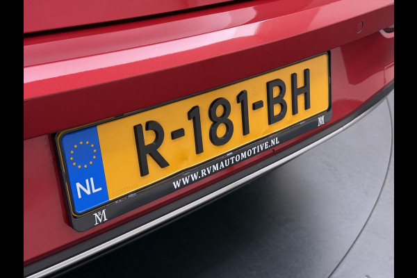 Volkswagen Golf 1.0 eTSI Life DODE HOEK | PANORAMADAK | AMBIENT LIGHT | ADD. CRUISE | VIRTUAL DASH | NAVIGATIE | MATRIX LED | COMFORT PACK |  RIJKLAARPRIJS incl. 12mnd BOVAG| STOELVERWARMING