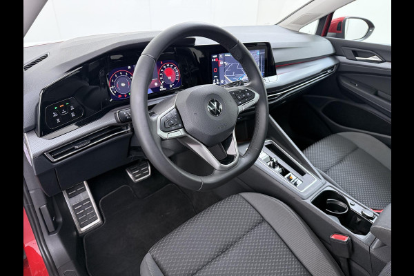 Volkswagen Golf 1.0 eTSI Life DODE HOEK | PANORAMADAK | AMBIENT LIGHT | ADD. CRUISE | VIRTUAL DASH | NAVIGATIE | MATRIX LED | COMFORT PACK |  RIJKLAARPRIJS incl. 12mnd BOVAG| STOELVERWARMING