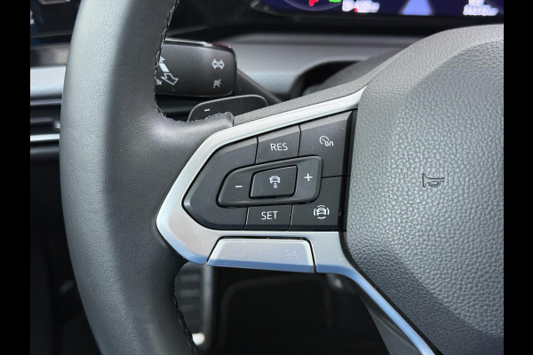 Volkswagen Golf 1.0 eTSI Life DODE HOEK | PANORAMADAK | AMBIENT LIGHT | ADD. CRUISE | VIRTUAL DASH | NAVIGATIE | MATRIX LED | COMFORT PACK |  RIJKLAARPRIJS incl. 12mnd BOVAG| STOELVERWARMING