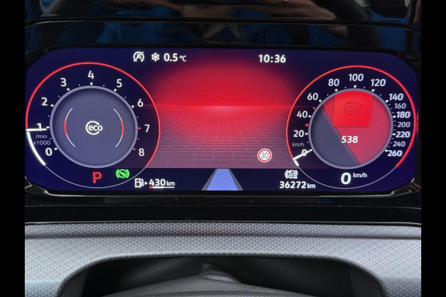 Volkswagen Golf 1.0 eTSI Life DODE HOEK | PANORAMADAK | AMBIENT LIGHT | ADD. CRUISE | VIRTUAL DASH | NAVIGATIE | MATRIX LED | COMFORT PACK |  RIJKLAARPRIJS incl. 12mnd BOVAG| STOELVERWARMING