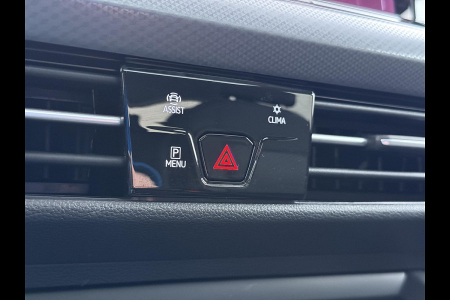 Volkswagen Golf 1.0 eTSI Life DODE HOEK | PANORAMADAK | AMBIENT LIGHT | ADD. CRUISE | VIRTUAL DASH | NAVIGATIE | MATRIX LED | COMFORT PACK |  RIJKLAARPRIJS incl. 12mnd BOVAG| STOELVERWARMING