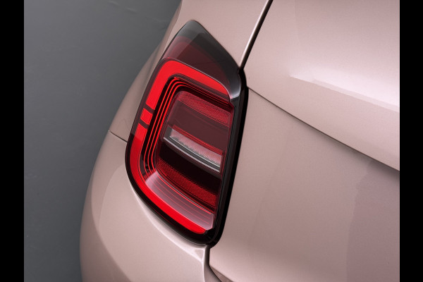 Fiat 500 Icon 42 kWh SOH 89% Panoramadak Navi Apple Carplay Android Auto Ecc Cruise Control Pdc Lmv 16" Lane Control Traffic Sign Recognition DAB Led SOH 89% Origineel Nederlandse Auto