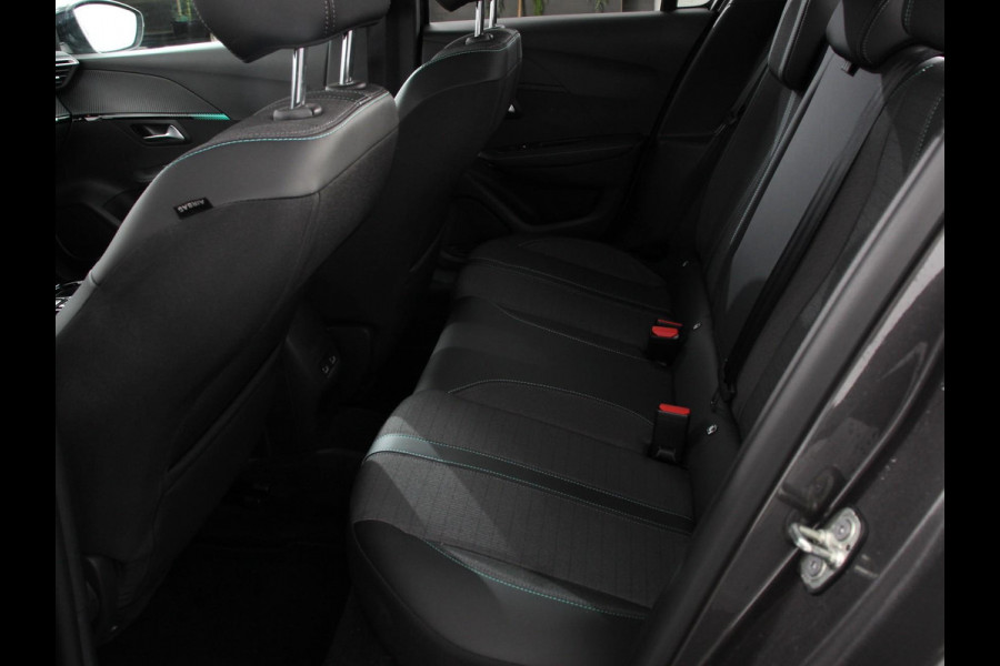 Peugeot 208 1.2 PureTech Allure Pack | Navigatie | Apple Carplay/Android Auto | Airco | Parkeer sensoren | Cruise Control | Led | Lichtmetalen Velgen | Stoelverwarming