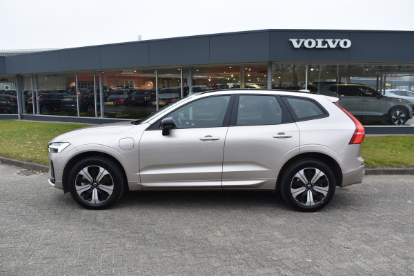 Volvo XC60 T6 350PK Plug-in hybrid AWD Plus Dark | Trekhaak | All seasons | 360 Camera | Panodak | ACC