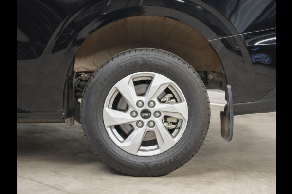 Ford Transit Custom 300 2.0 TDCI L2H1 Trend Nieuw Model Ford Transit Custom 300 2.0 TDCI L2H1 Trend NM Navi Cruise Camera Parkeersensoren Trekhaak