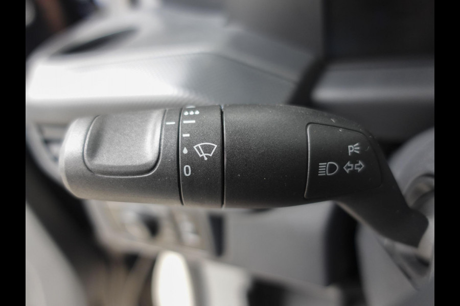 Ford Transit Custom 300 2.0 TDCI L2H1 Trend Nieuw Model Ford Transit Custom 300 2.0 TDCI L2H1 Trend NM Navi Cruise Camera Parkeersensoren Trekhaak