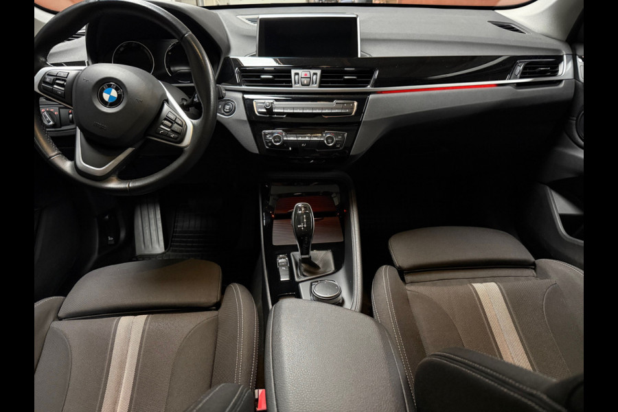 BMW X1 sDrive18i Executive Edition | NED AUTO | HUD | PANORAMADAK | HOGE INSTAP | TREKHAAK |