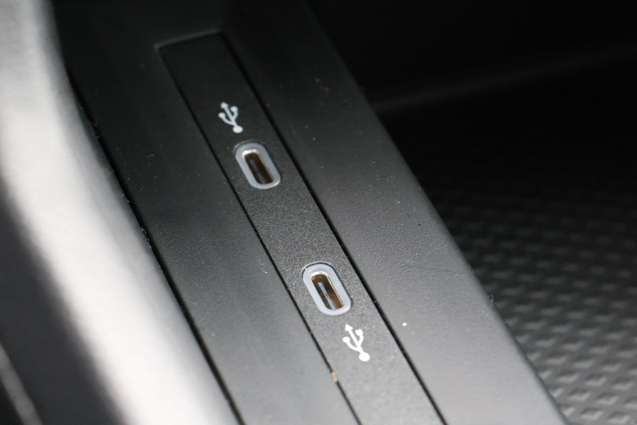 Volkswagen Caddy Cargo Maxi 2.0 TDI DSG | LED | Camera | CarPlay | Lane Assist | Virtual Cockpit | Stoelverwarming | Cruise control | DAB | Keyless Go | Fabrieksgarantie