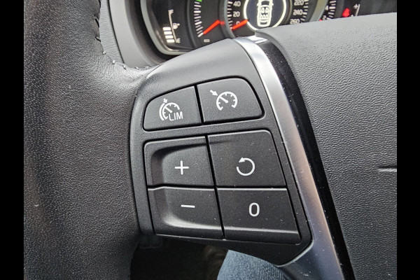 Volvo V40 2.0 T3 Momentum | LED | Navigatie | Cruise | LMV |
