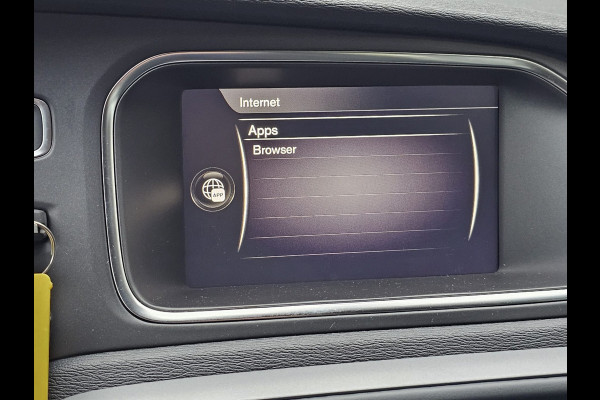 Volvo V40 2.0 T3 Momentum | LED | Navigatie | Cruise | LMV |