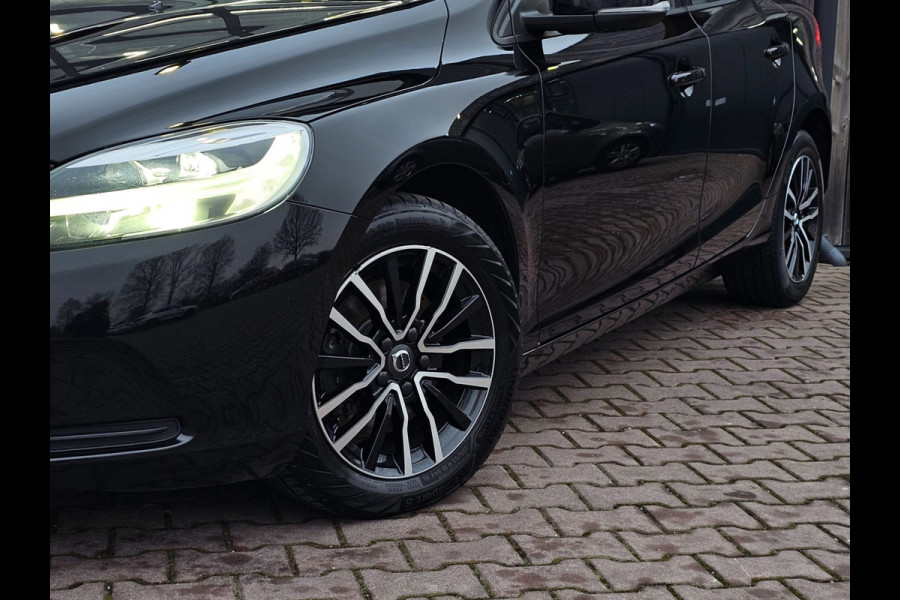 Volvo V40 2.0 T3 Momentum | LED | Navigatie | Cruise | LMV |