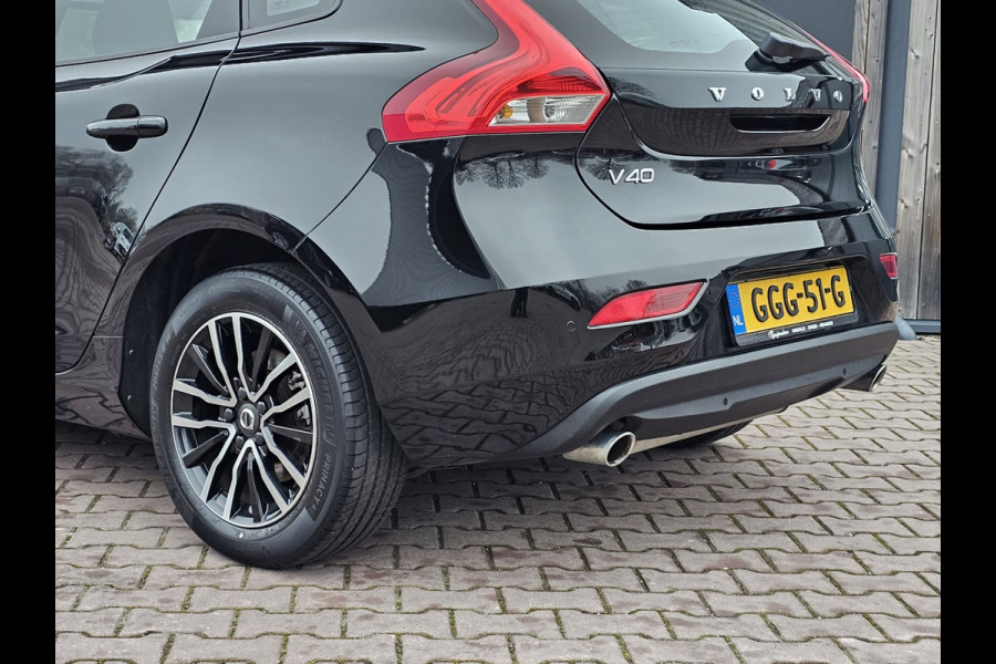 Volvo V40 2.0 T3 Momentum | LED | Navigatie | Cruise | LMV |