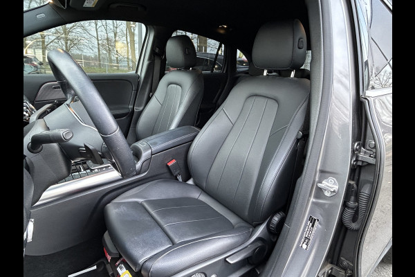 Mercedes-Benz GLA 250e Luxury Plugin Hybride 250e Luxury // Trekhaak // Carplay // Camera // Sfeerverlichting // Widescreen Dashbord