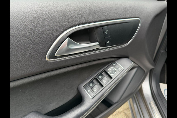 Mercedes-Benz A-Klasse 180 AMG-PAKKET