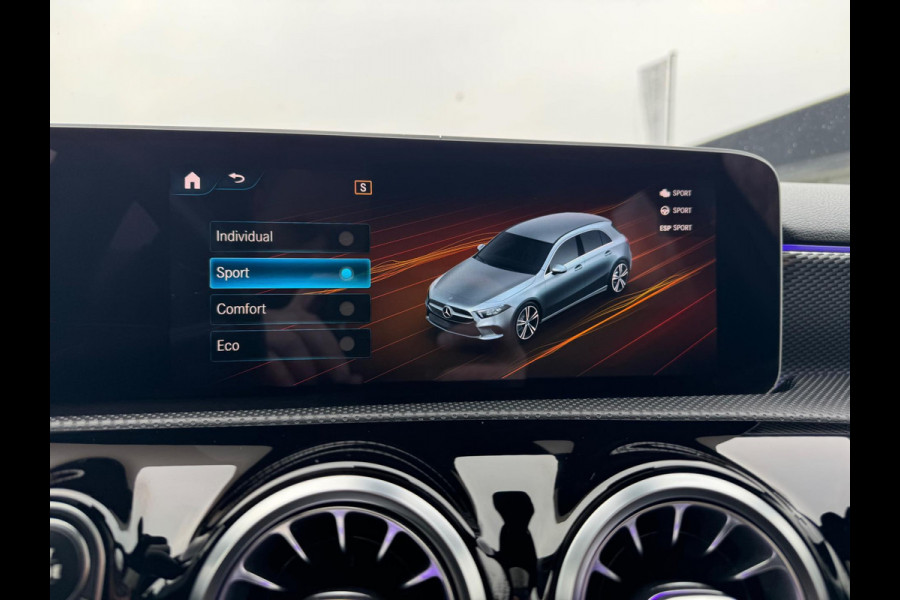 Mercedes-Benz A-Klasse 200 Panorama Memory Sfeerverlichting Camera