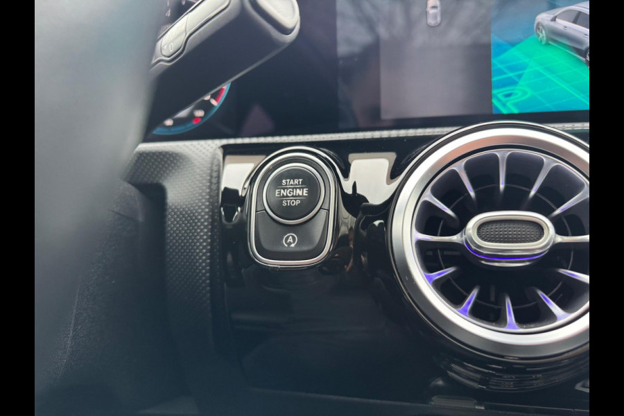 Mercedes-Benz A-Klasse 200 Panorama Memory Sfeerverlichting Camera