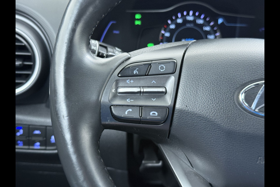 Hyundai Kona EV 64kWh 204pk SOH 100% Premium Leer Warmtepomp Head-Up Display Apple Carplay Android Navi Camera Elektr.Stoelen+Leer+Verwarmd+G Pdc Subwoofer Bluetooth Dodehoek detector Privacy Glas Rijstrooksensor 1e Eigenaar Origineel Nederlandse Auto