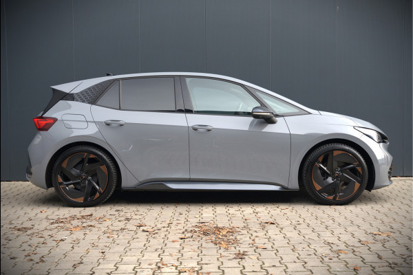 CUPRA Born Copper Edition One 62 kWh | Panoramadak | 360 Camera | Elektrische Stoelen | Massage | Stuurverwarming |  Head-Up Display | Keyless | Adaptive Cruise Control | Stoelverwarming | Apple Carplay | NAP | DAB |