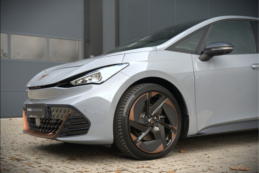 CUPRA Born Copper Edition One 62 kWh | Panoramadak | 360 Camera | Elektrische Stoelen | Massage | Stuurverwarming |  Head-Up Display | Keyless | Adaptive Cruise Control | Stoelverwarming | Apple Carplay | NAP | DAB |