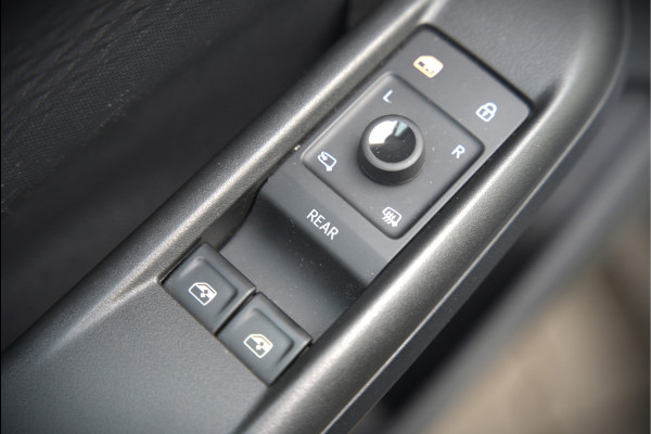 CUPRA Born Copper Edition One 62 kWh | Panoramadak | 360 Camera | Elektrische Stoelen | Massage | Stuurverwarming |  Head-Up Display | Keyless | Adaptive Cruise Control | Stoelverwarming | Apple Carplay | NAP | DAB |