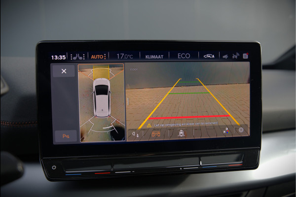 CUPRA Born Copper Edition One 62 kWh | Panoramadak | 360 Camera | Elektrische Stoelen | Massage | Stuurverwarming |  Head-Up Display | Keyless | Adaptive Cruise Control | Stoelverwarming | Apple Carplay | NAP | DAB |